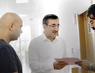 AKP deputy performs in film