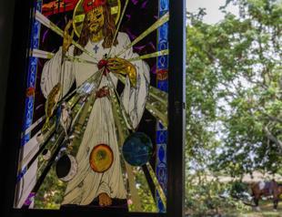 Artist finds inspiration on remote Easter Island