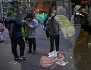 Beijing threatens response to unacceptable virus measures