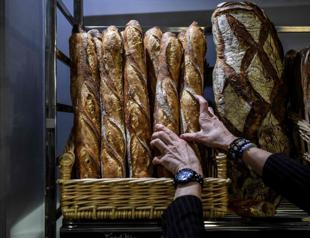 Fears for French baguettes as power prices burn bakers