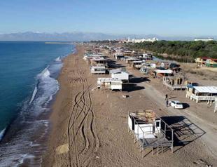 Illegal structures invade living spaces of carettas