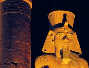 Egypt stops bid to steal 10-ton ancient statue