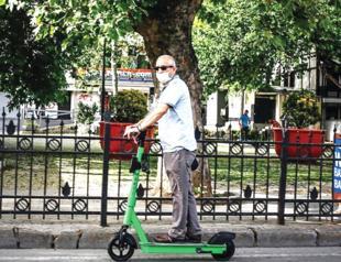 E-scooters occupying sidewalks to be removed