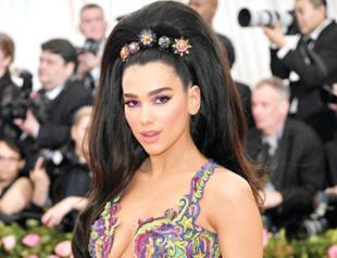 Dua Lipa, Federer to host Karl Lagerfeld-themed Met Gala