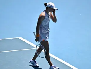 Swiatek, Gauff dumped out in more Australian Open shocks