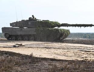 Germany wont block Poland giving Ukraine tanks: Minister