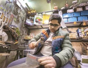 Iraqi central bank chief leaves post