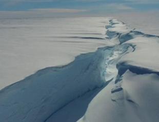 Vast iceberg breaks off near UK Antarctic base