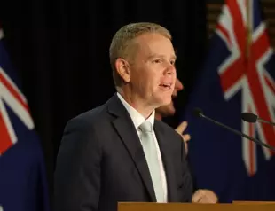 Jacinda Ardern replaced by Chris Hipkins as New Zealand PM