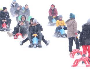 Many cities welcome snowfall amid drought