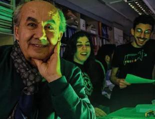 Engineering graduate runs photocopy center