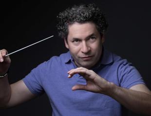 Conductor Dudamel to lead New York Philharmonic