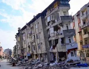 Ministry investigates contractors after deadly quakes