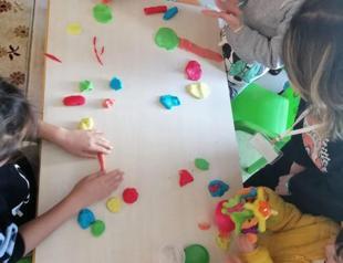 Foster care applications soar to 283,000