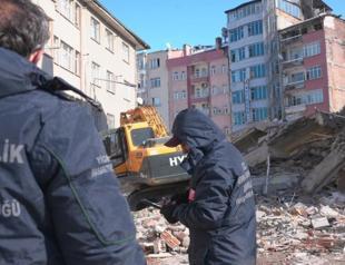 ‘Aid to quake zone should continue for at least 1 year’