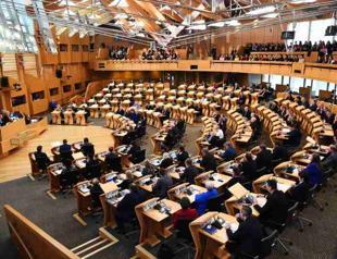 Three contenders in race to become Scotland first minister