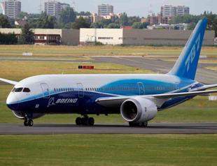 Boeing suspends 787 deliveries again