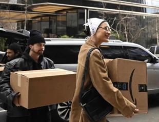 Bella Hadid brings aid to quake survivors