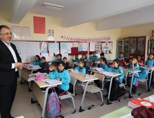 Some 202,817 students transferred from quake zone: Özer