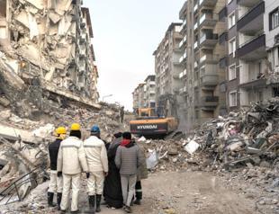 Only 5 pct of collapsed buildings in line with regulation: Experts