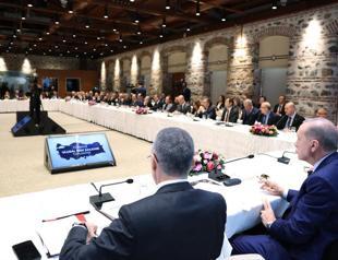 Türkiye, UAE sign free trade deal as ties improve