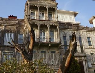 20,000 historical buildings at risk