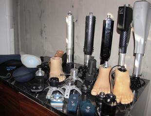 Organizations, individuals produce prostheses for quake survivors