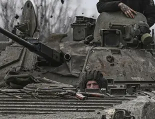 Ukraine readies counteroffensive as Russia inches forward in Bakhmut