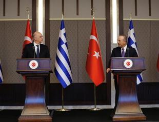 Turkish, Greek top diplomats discuss ties over phone