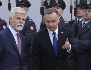 Poland to be 1st NATO member to give Ukraine fighter jets
