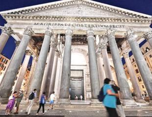 Church and state agree to Pantheon entrance fee