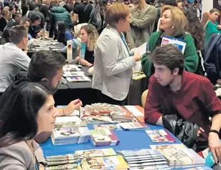 Turks prioritize economy in studying abroad: Survey