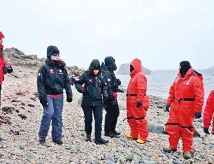 Students with ‘bioplastic project’ attend science expedition in Antarctica