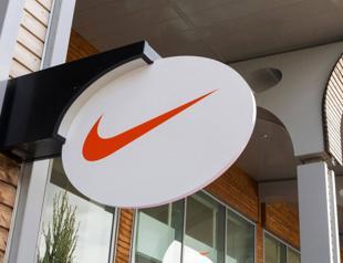 Nike profits down on higher costs