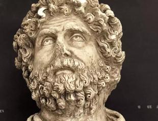 12 smuggled historical artifacts to be brought to country