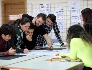 Research support to postgraduate students