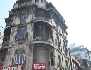 119-year-old commercial building in disrepair