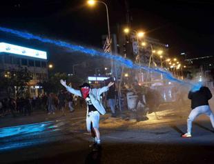 Israels Netanyahu pauses judicial reform that split nation