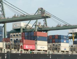 Vietnam growth slows as exports slump