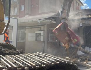 Istanbul court orders to demolish Hiranur Foundation building