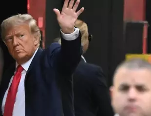 Donald Trump set to be arraigned in historic court moment