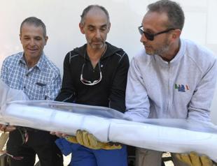 Scientists in Arctic race to preserve ice memory