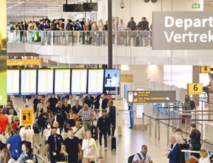 Amsterdam airport to ban private jets, night flights