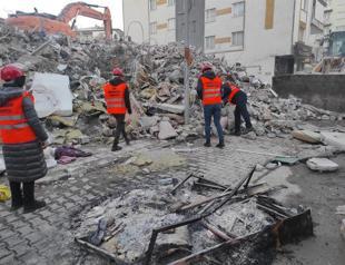 Debris containing different materials may lead ‘pollution mechanism’