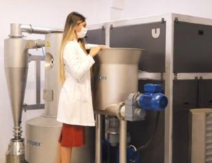 Chemicals shipments top $7 billion