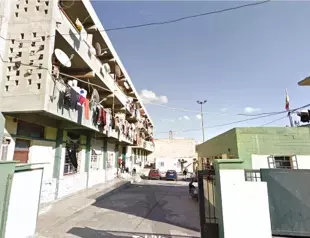 Athens to close notorious refugee camp