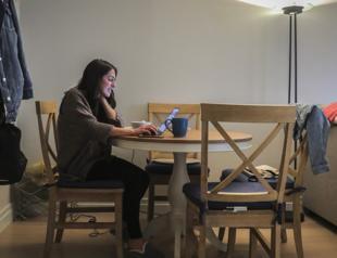 Home-based workers in US become younger