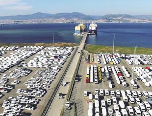 Automotive exports leap to record $3.3 billion