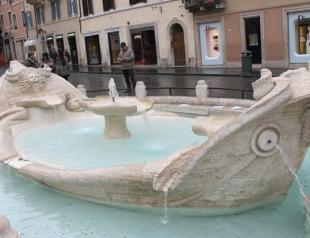 Italy planning 5-figure fines for monument and art vandalism