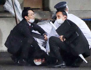 Japanese PM unhurt after blast during campaign event